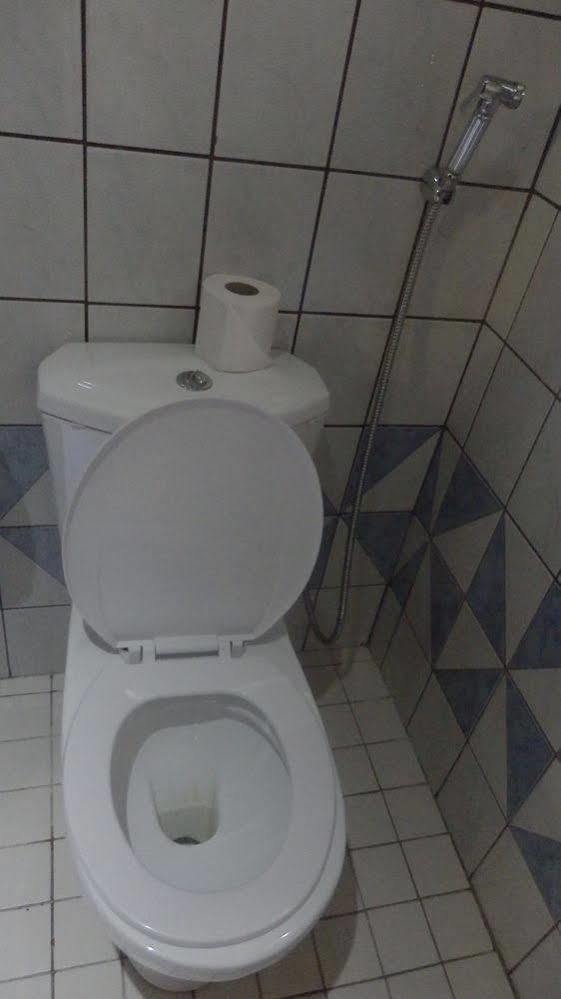 Afrique Hotel Douala Airport Buitenkant foto